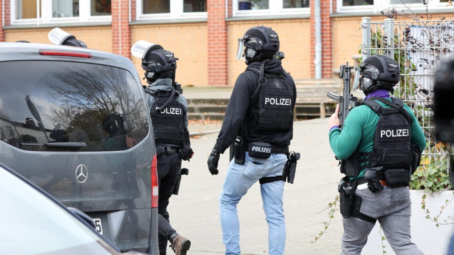 Școală din nordul Germaniei, evacuat de  urgență! O profesoară ar fi amenințată de 2 elevi, dintre care unul e înarmat
