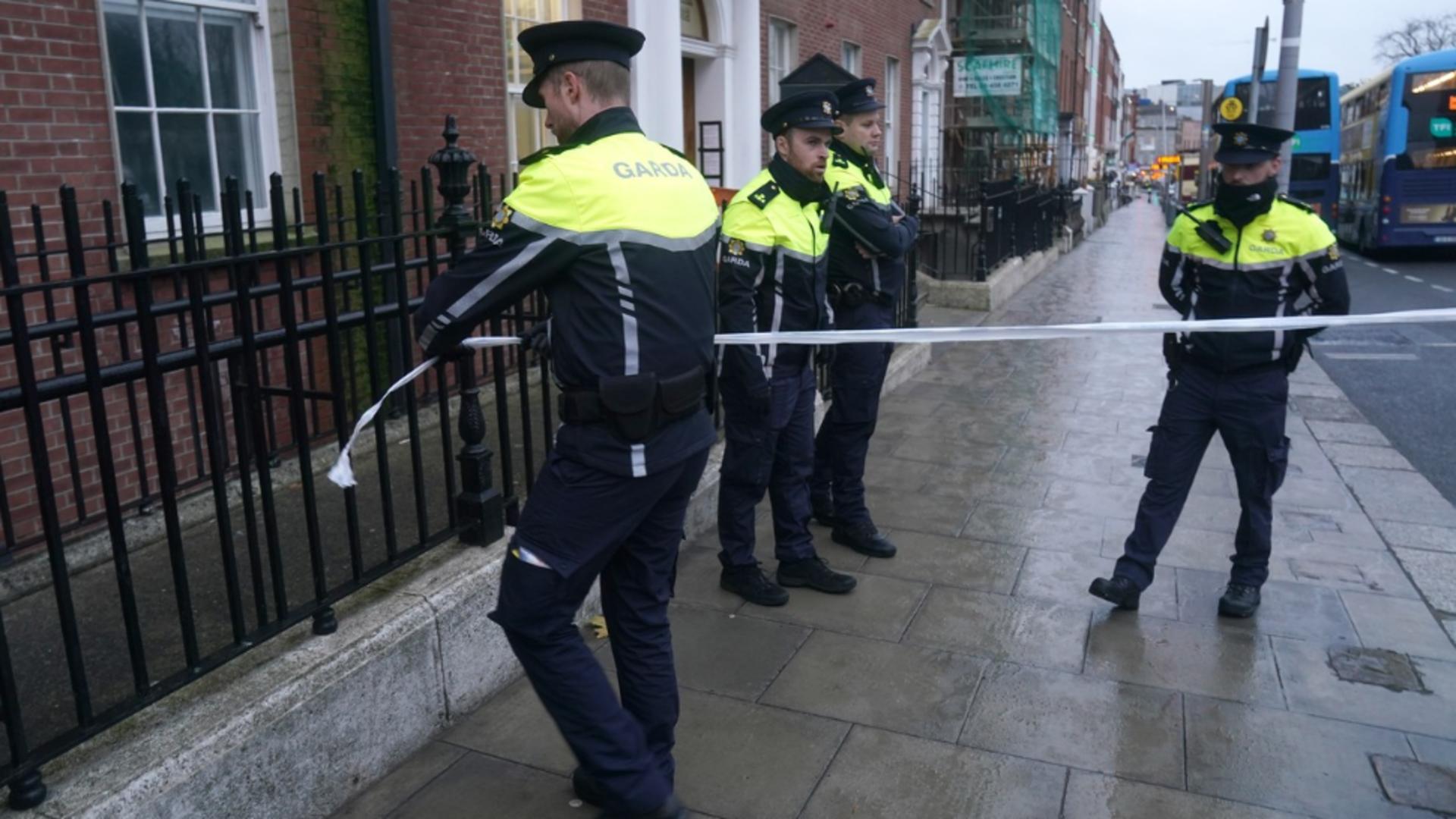 Scene șocante în centrul Dublinului! 5 persoane, printre care și 3 copii, au fost înjunghiate - Suspectul, reținut/ Profimedia