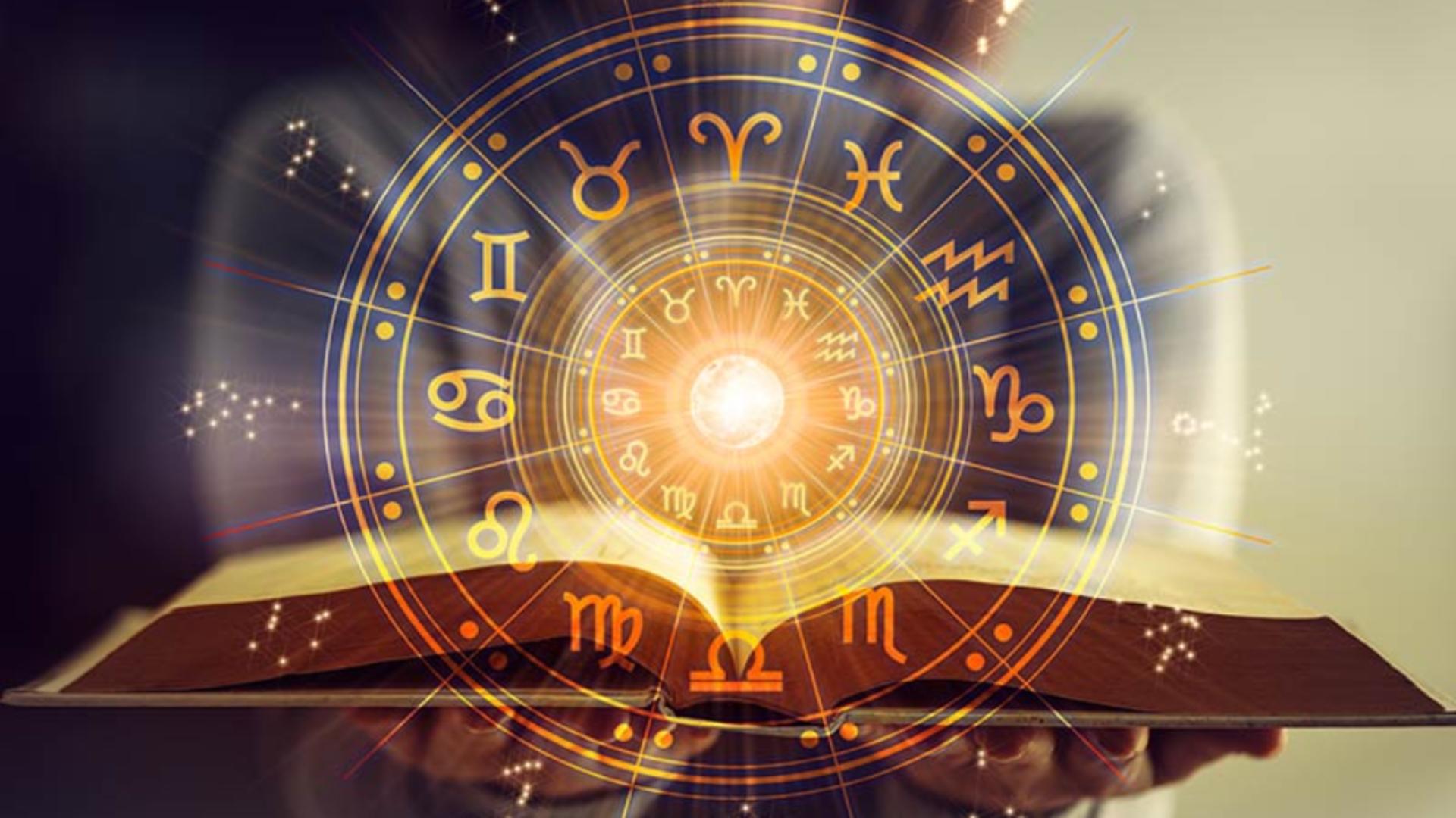Horoscopul lunii ianuarie – Zodiile care dau lovitura încă de la începutul anului