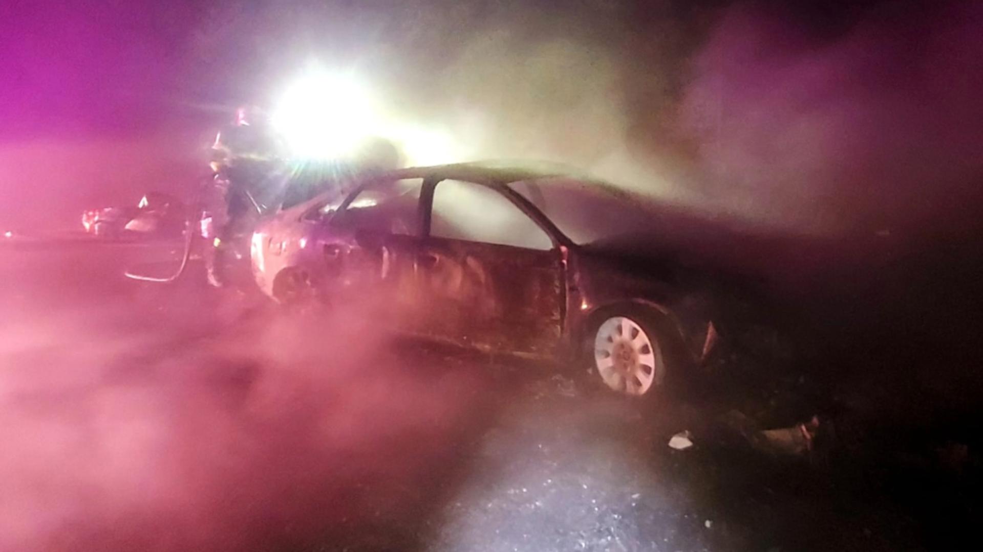 Accident grav, urmat de incendiu, la Cluj: 4 victime. Intervenție extremă 