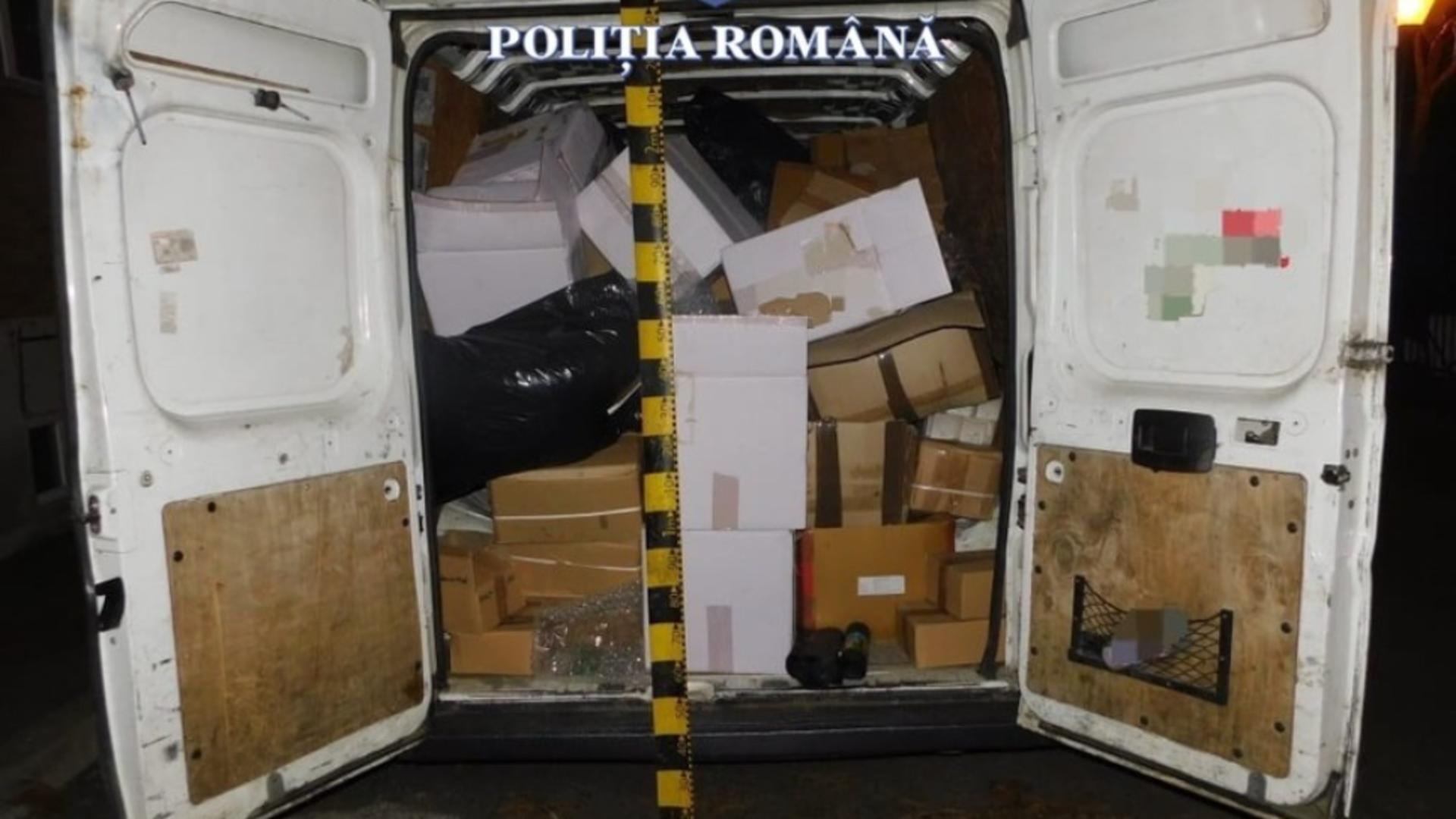 Polițiștii, șocați de descoperirea făcută într-o autoutilitară din Constanța – A fost deschis dosar penal imediat