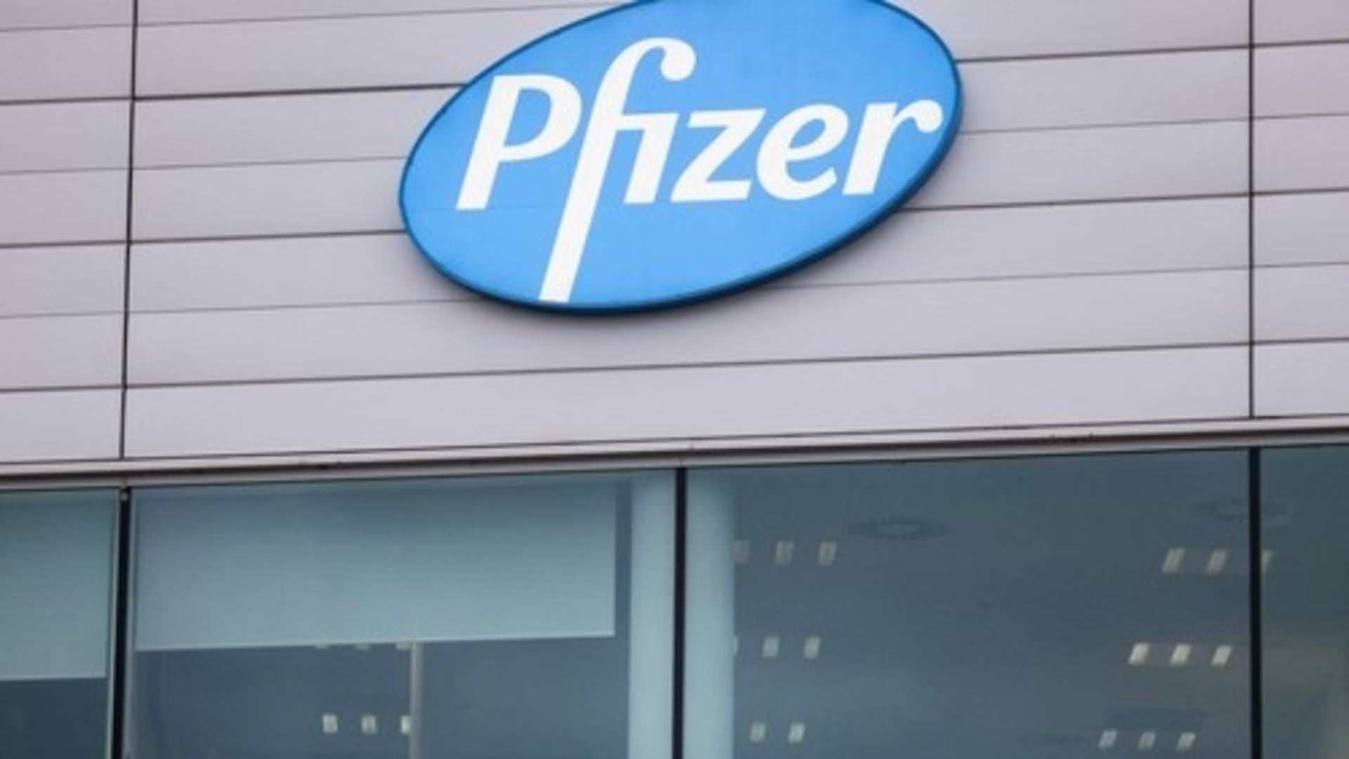 Pfizer nu se oprește. Compania a „înghițit” un producător american și intră pe piața medicamentelor oncologice