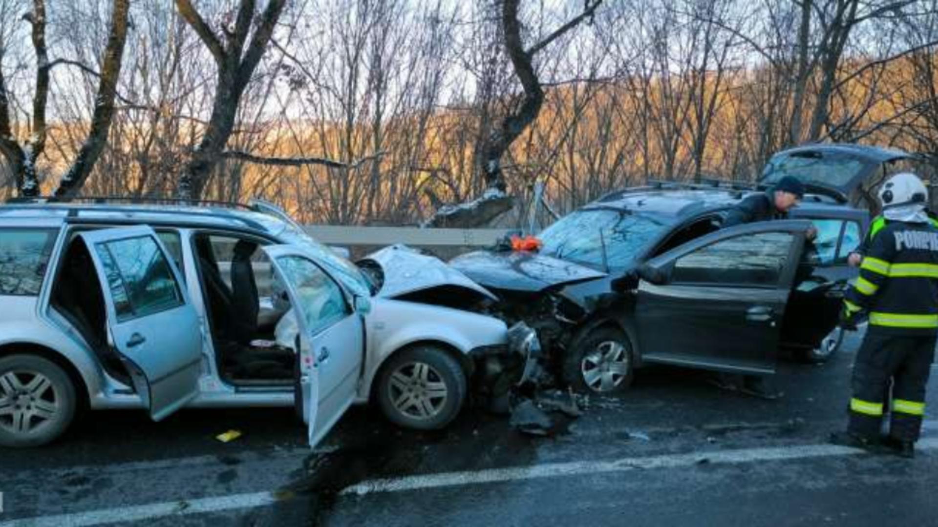 Șase răniți într-un accident rutier grav în Slimnic, Sibiu