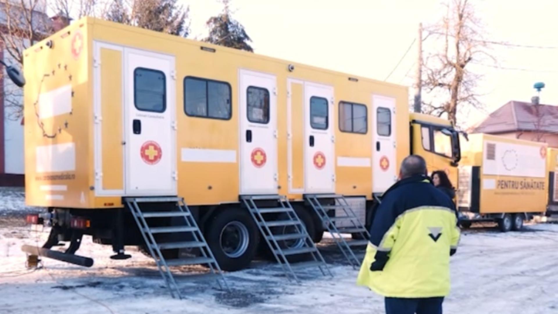 Caravana Medicală se află în Brașov. Spitalul mobil staționează în comuna Pârâu până pe 1 februarie