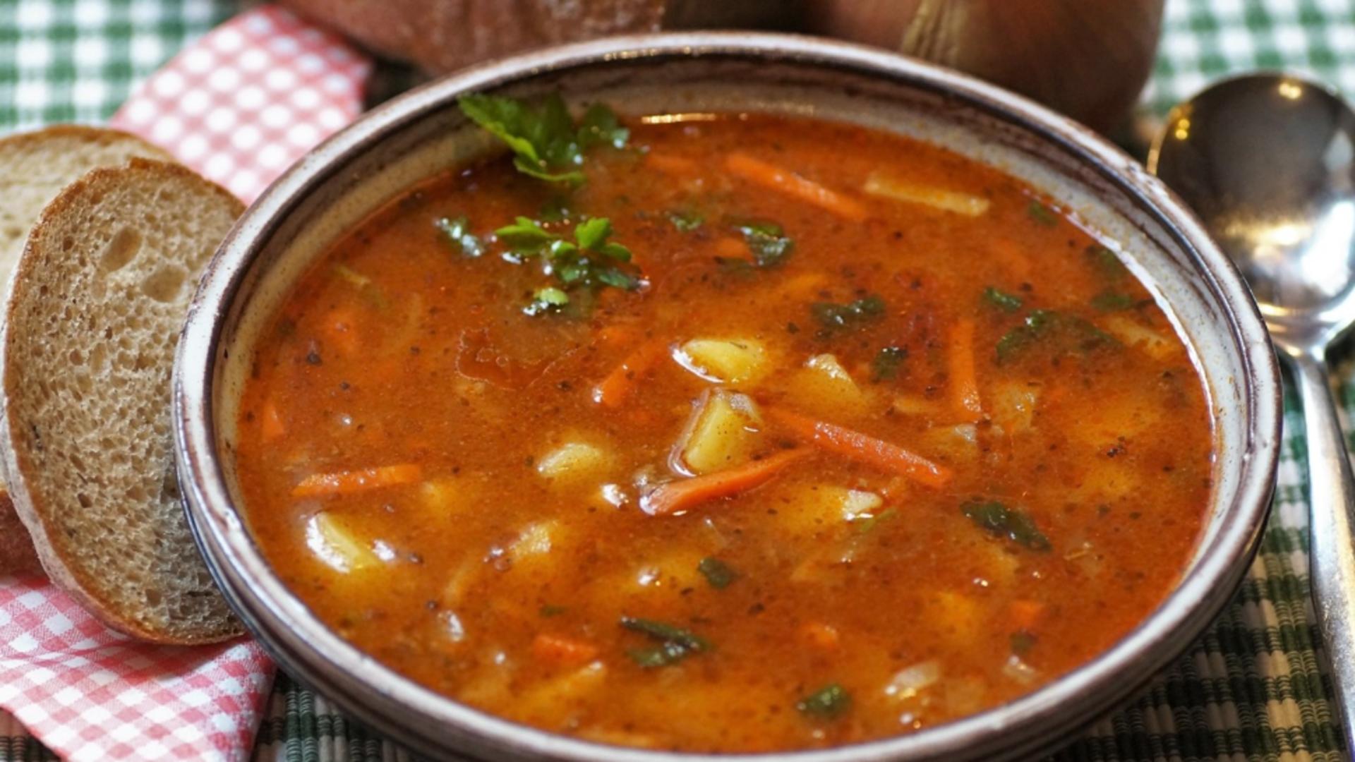 De ce trebuie să pui un praf de bicarbonat de sodiu în supă: secretul marilor bucătari