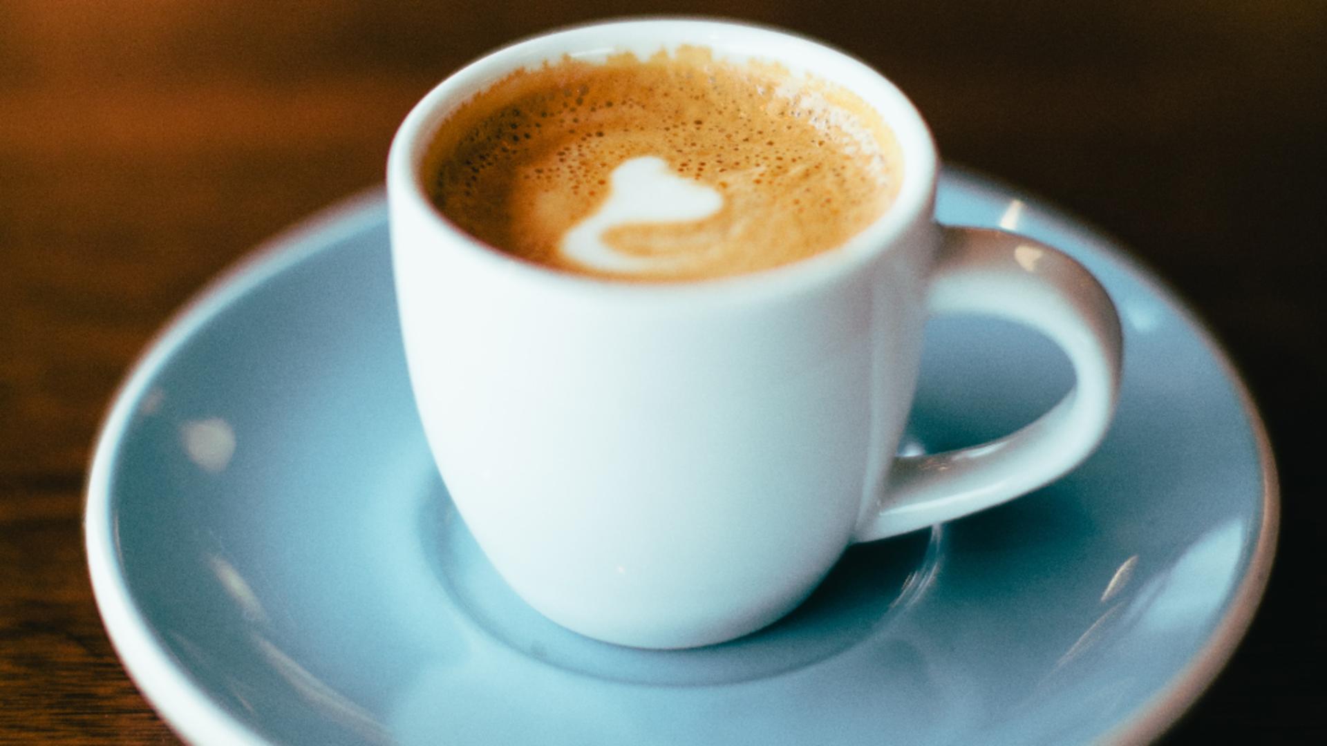 Cum să-ţi detoxifici organismul dacă ești un băutor înrăit de cafea - Pașii de urmat/ unsplash.com