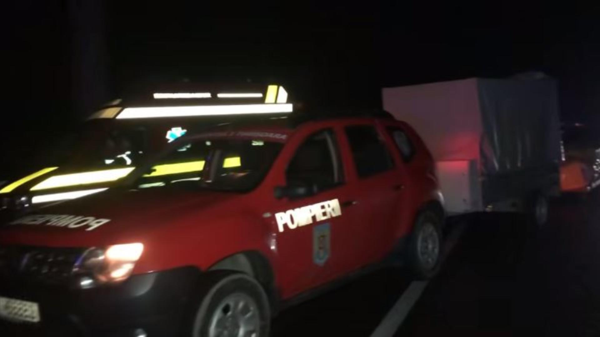 Drum blocat timp de aproape 7 ore în Lugoj după ce un bărbat a amenințat că se aruncă de pe un pod