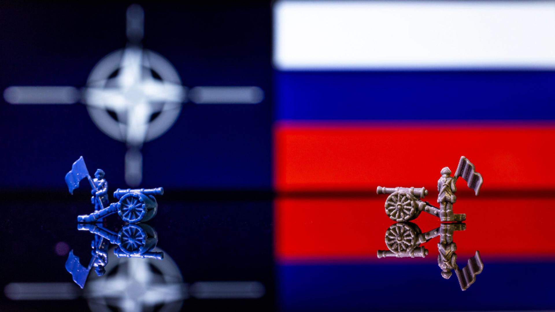 Rusia nu are șansă în fața NATO, susține șeful armatei engleze. Foto/Profimedia