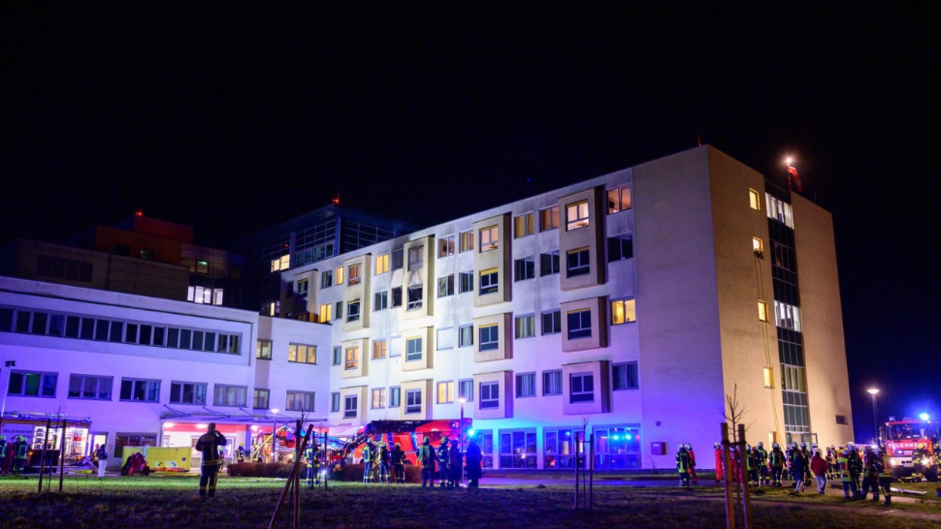Patru morți în urma unui incendiu izbucnit la un spital din Germania. Imagini de la locul dezastrului – FOTO
