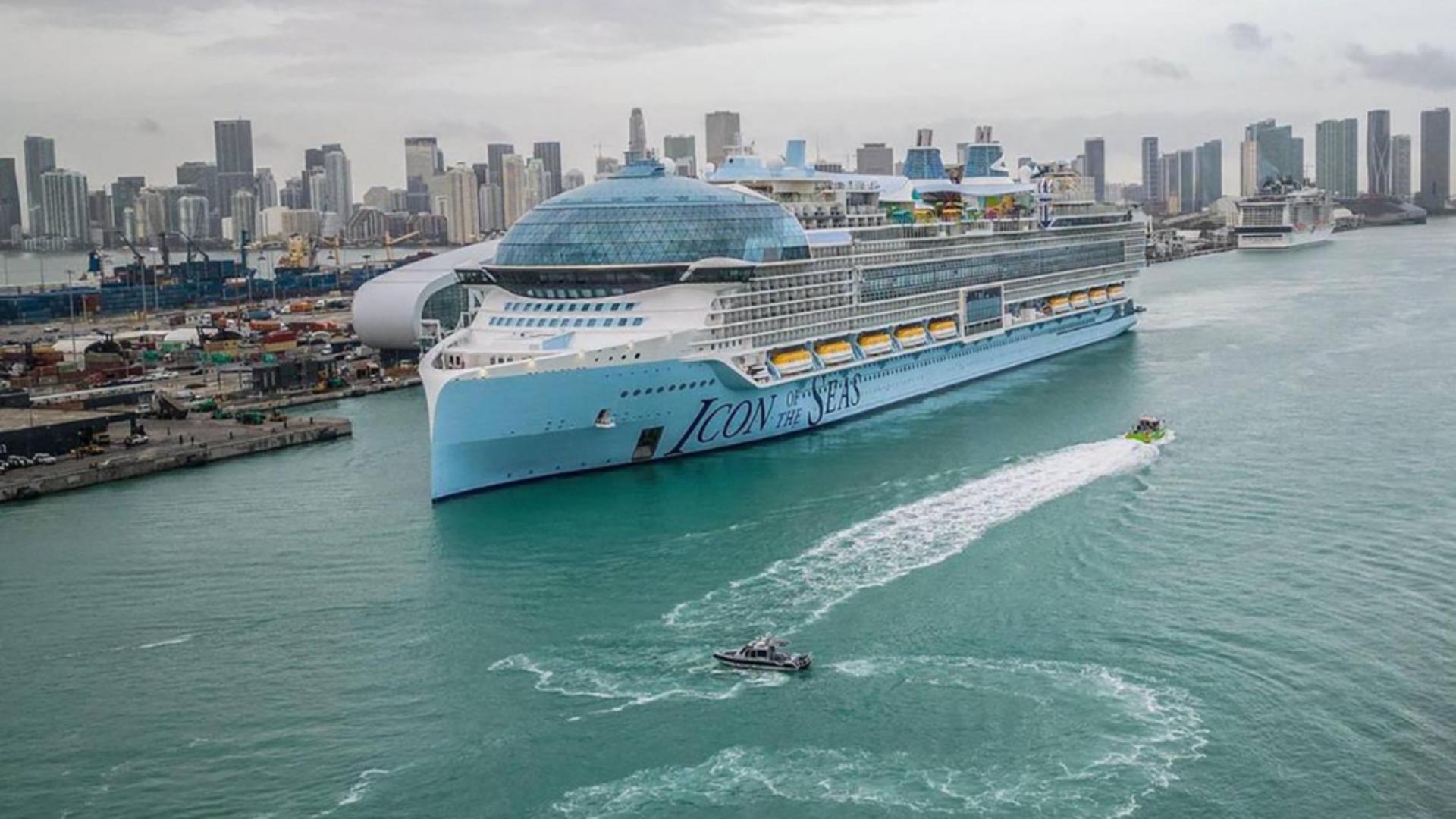 De 5 ori mai mare decât TITANIC. Imagini incredibile de la bordul celui mai mare vas de croazieră din lume – FOTO