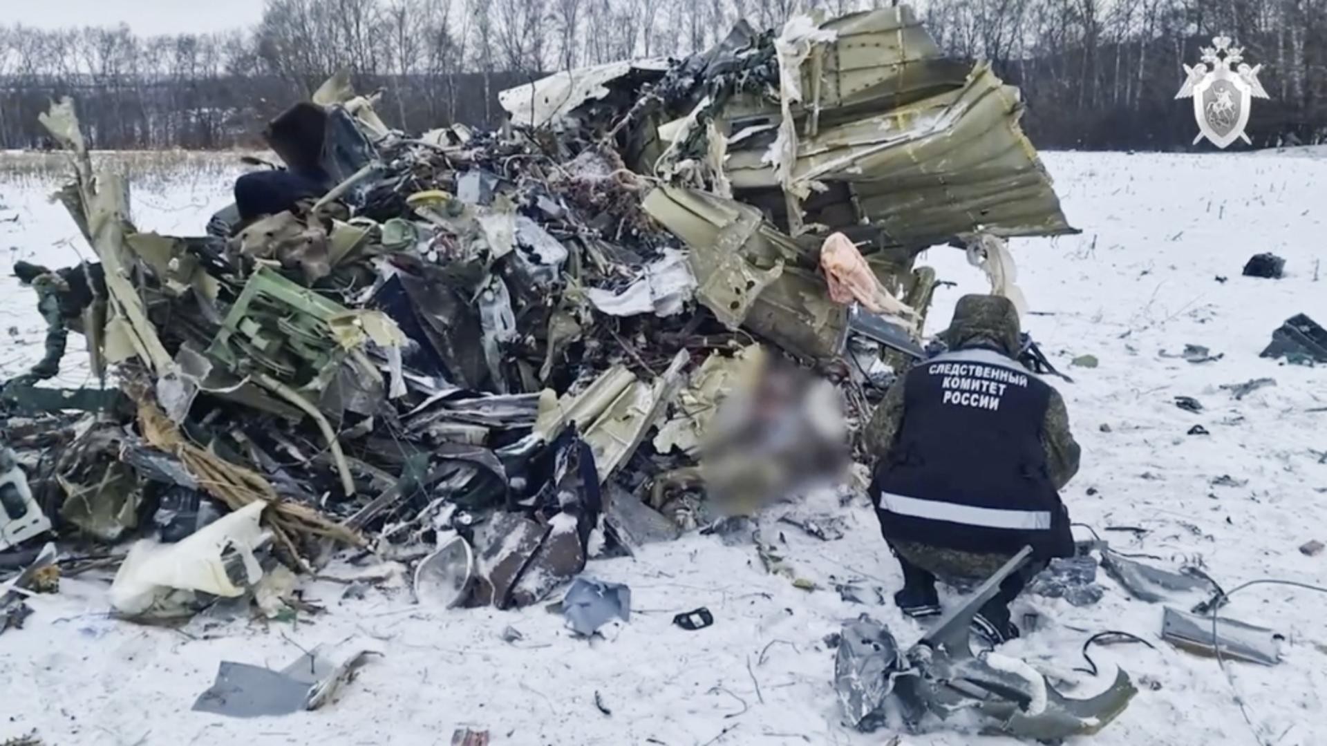 O parte a rămășițelor aeronavei. Rusia susține că 65 de oameni ar fi murit (Profimedia)