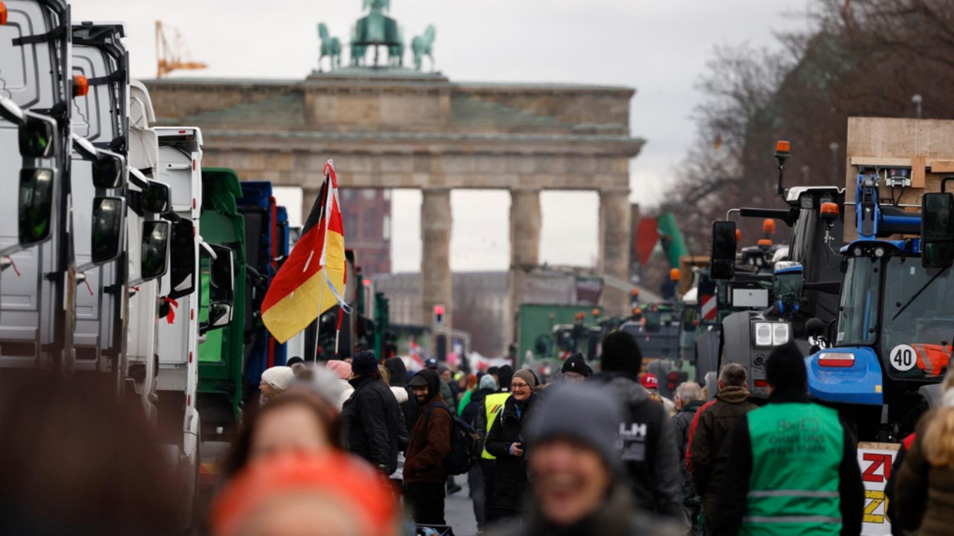 Proteste masive în Germania. Fermierii nemți au blocat centrul Berlinului. Care sunt nemulțumirile