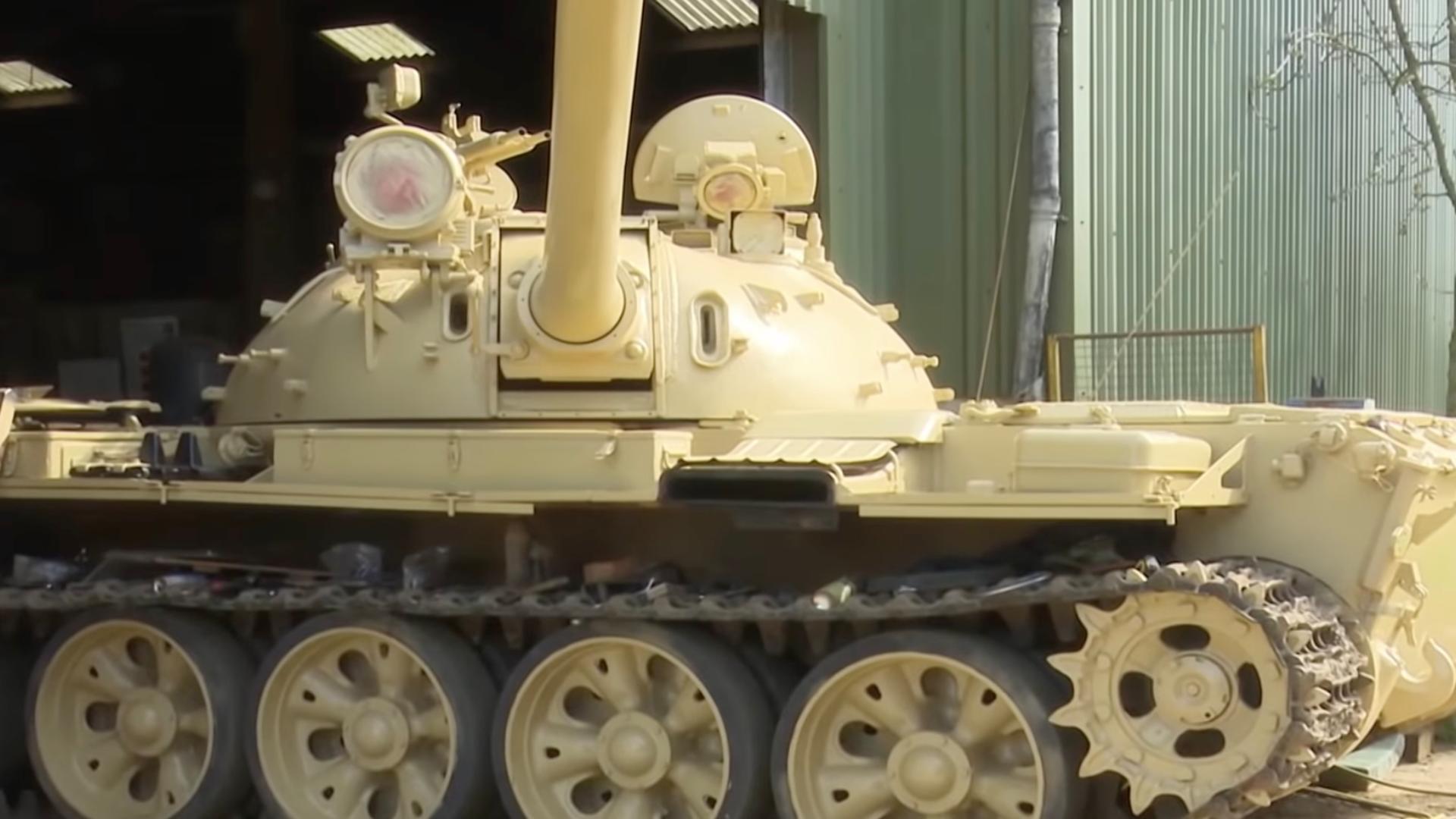 Descoperire faboloasă într-un tanc irakian cumpărat de pe eBay