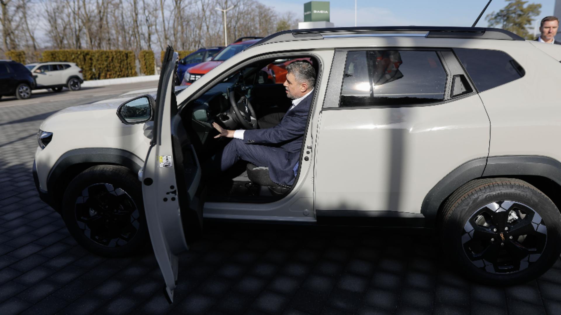 Ciolacu anunță că Guvernul și premierul vor folosi doar mașini Dacia