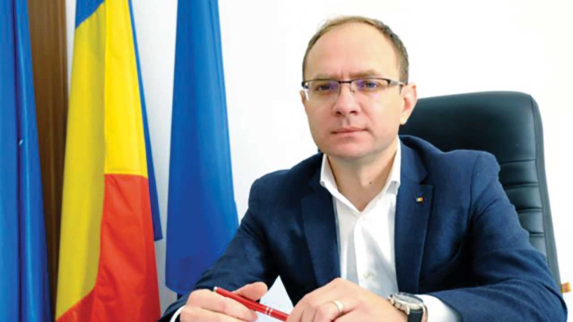 Primarul din Botoșani, plasat sub control judiciar! Andrei Cosmin este acuzat că ar fi aranjat mai multe concursuri din instituție