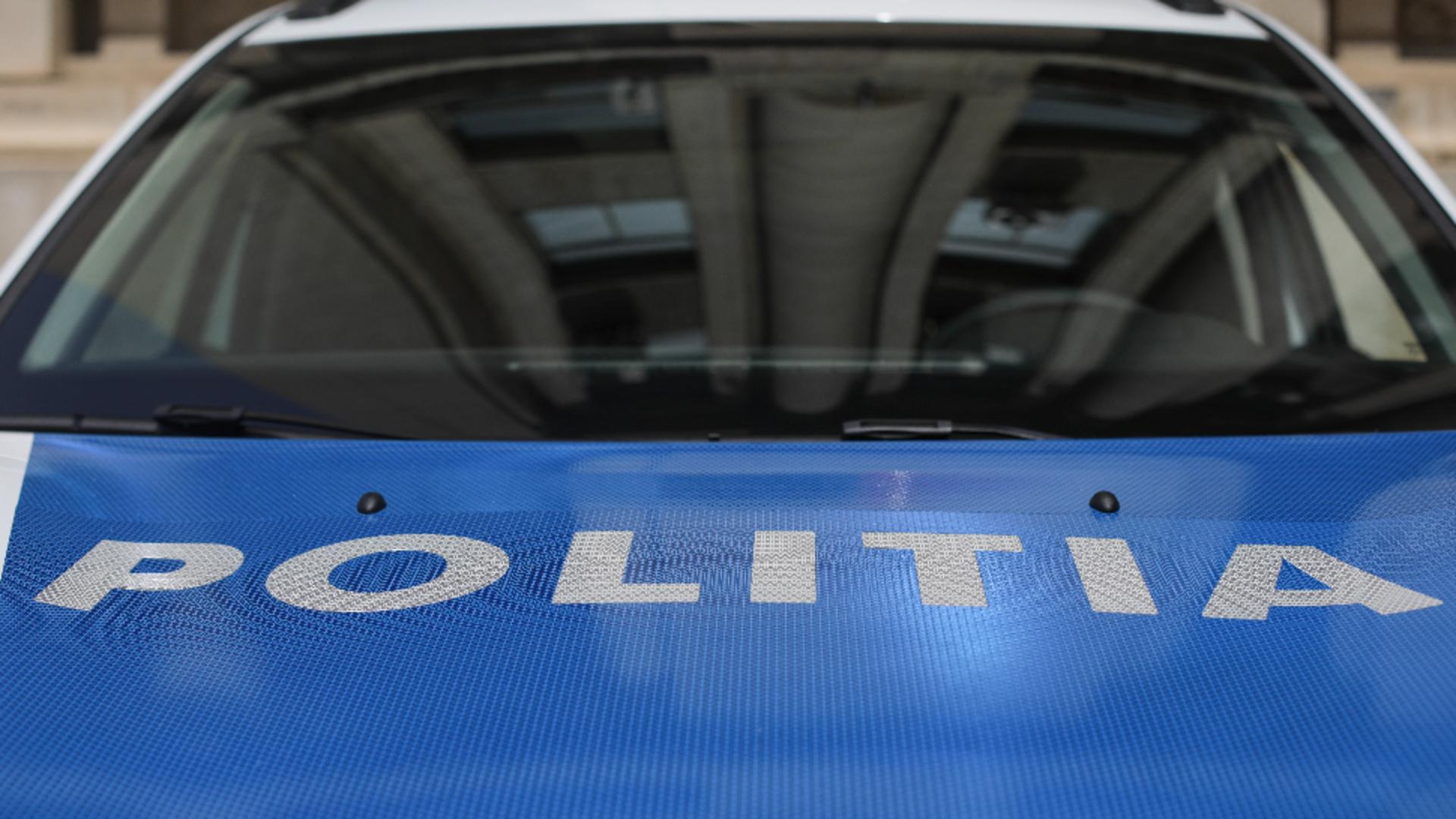 O femeie din Constanța a reclamat la Poliție că fiul său de 17 ani este drogat și agresiv. Ce au descoperit oamenii legii