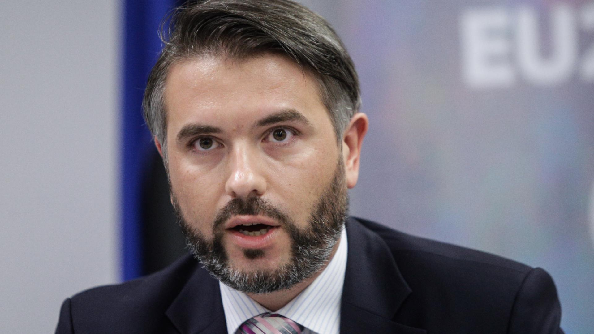 Fost șef al Comisiei Europene în România, acuzat de furt în aeroport: ar fi sustras un ceas de damă 