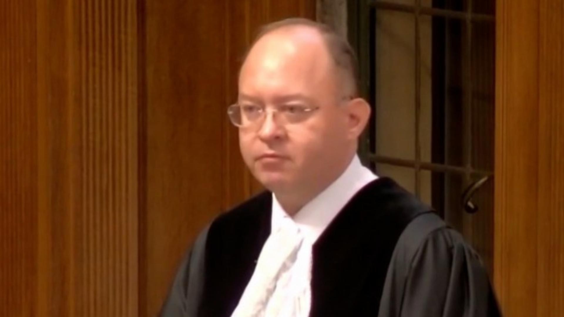 Bogdan Aurescu este OFICIAL judecător al Curţii Internaţionale de Justiţie de la Haga. Fostul ministru a depus jurământul