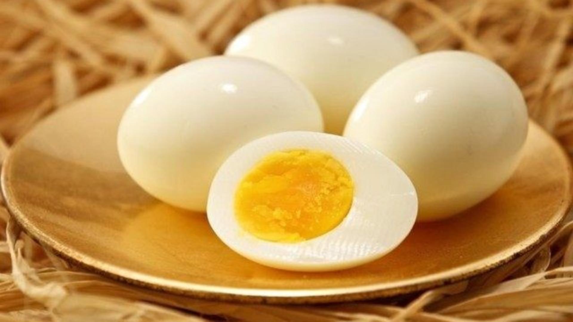 Cât de des este în regulă să mănânci ouă și cum influențează colesterolul