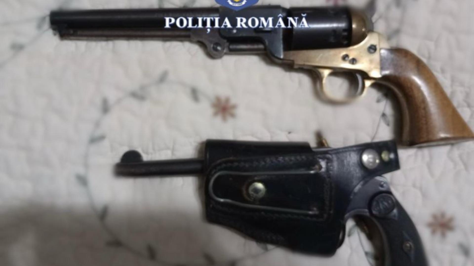 Bunicuța cămătarilor. Arme și muniții găsite în casa unei femei de 75 de ani din Timiș