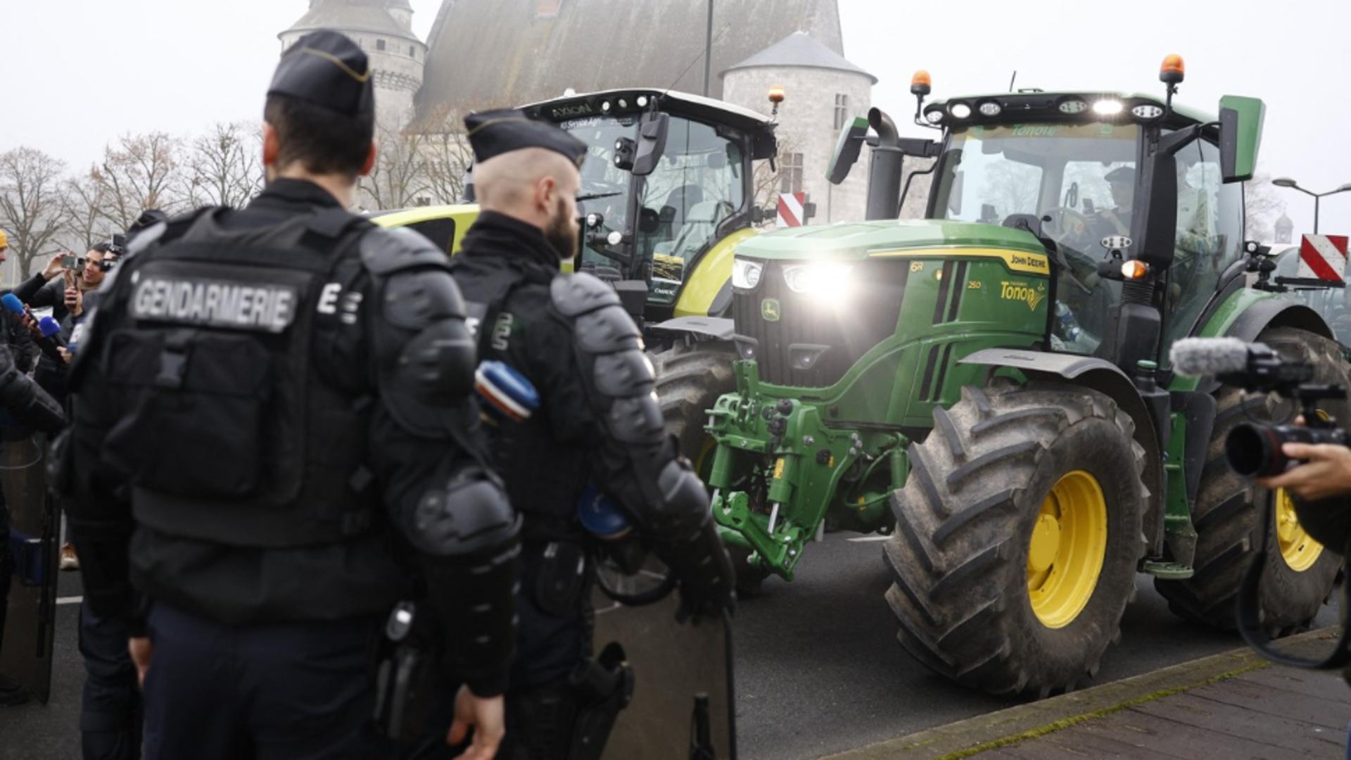 Confruntări violente între jandarmi și fermieri, la Paris / Foto: Profi Media
