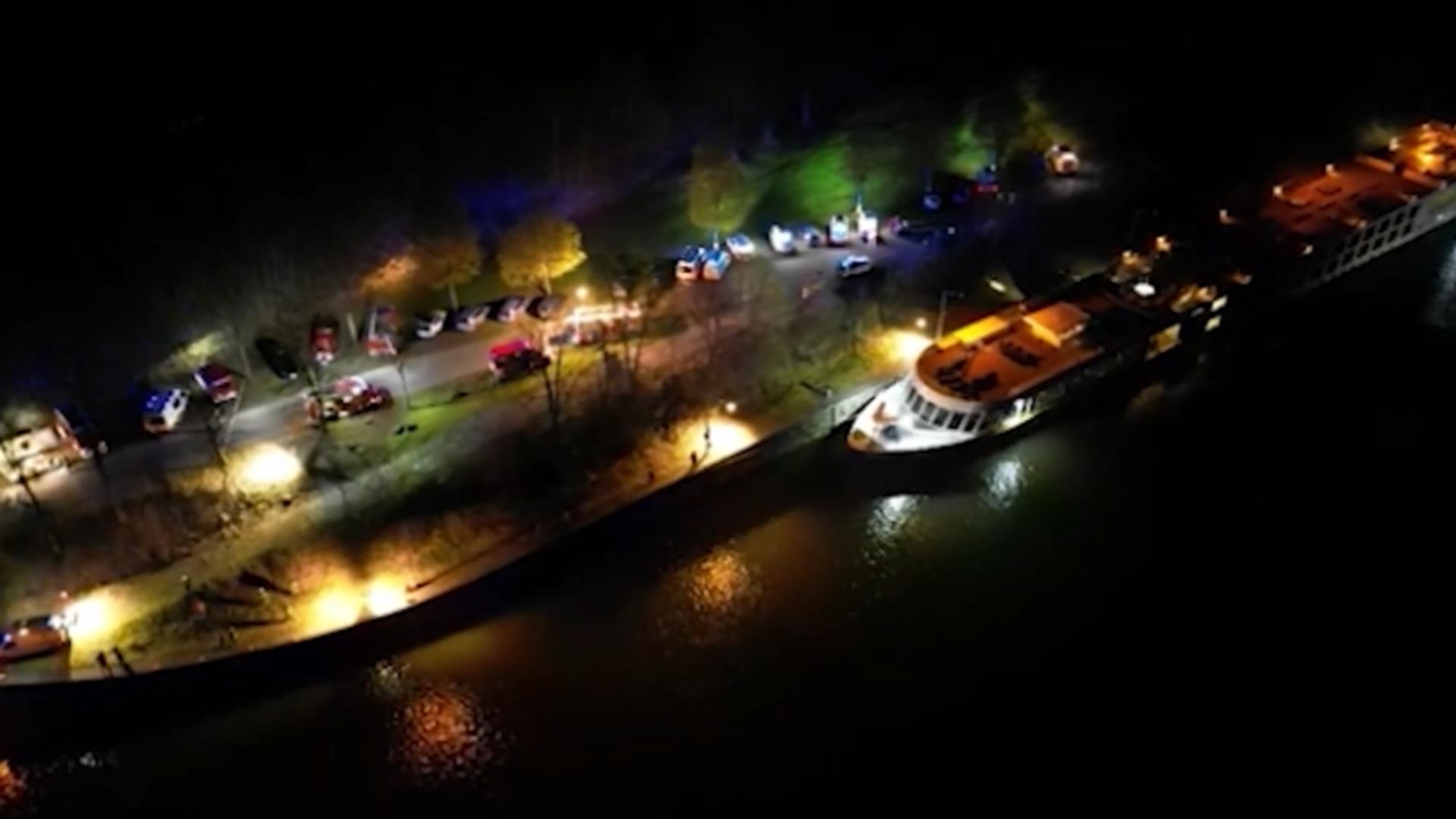 Alertă pe Dunăre! O navă de croazieră bulgară s-a izbit de un zid: 17 persoane, rănite 