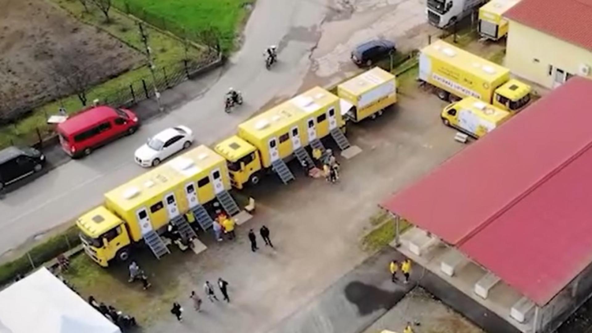 Românii din satele țării, uitați de autorități! Caravana Medicală a ajutat peste 300 de oameni din județul Satu Mare cu servicii medicale gratuite