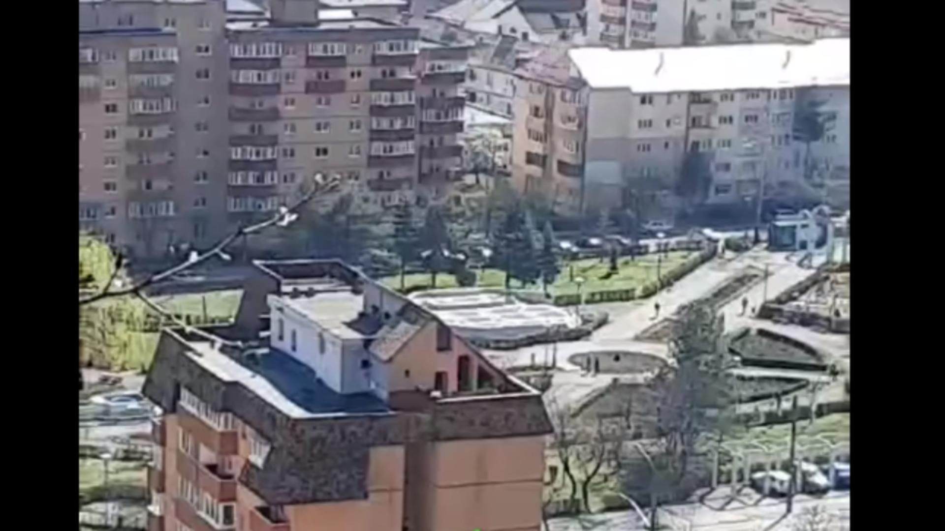 Un român și-a construit casă pe un bloc din Brașov. Cum a ajuns România țara tuturor posibilităților urbanistice