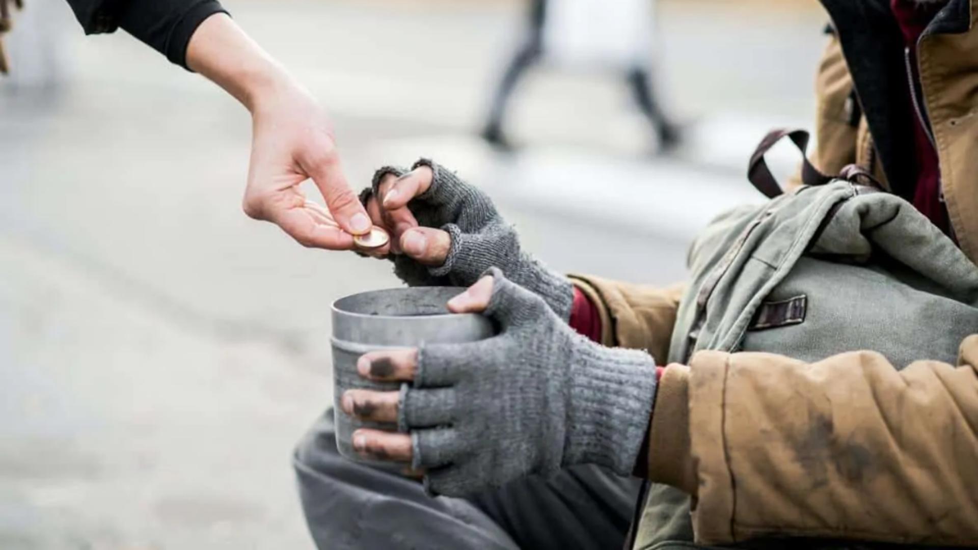 Un polițist olandez a dezvăluit câți bani fac cerșetorii români