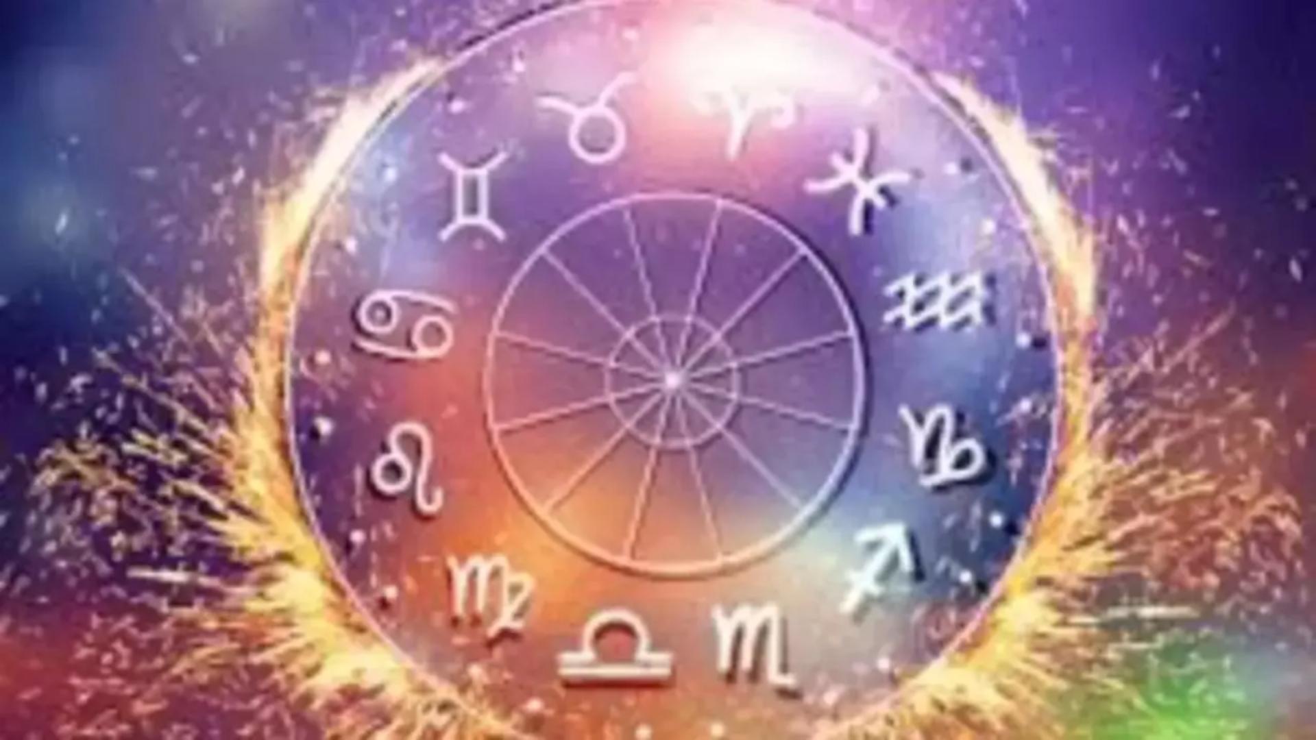 Horoscopul zilei, sâmbătă, 30 martie 2024. Surprize pentru zodii, odată cu intrarea în sezonul eclipslor. Cei cu mentalitate nonconformistă vor fi avantajați