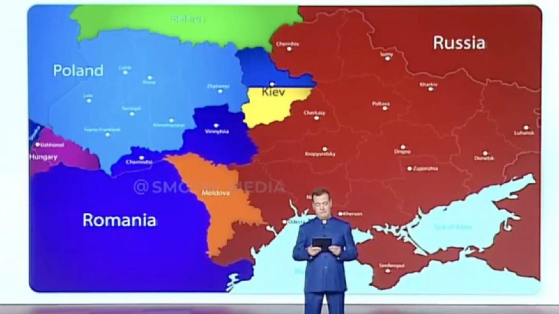 Medvedev a ținut un discurs cu o hartă în spatele său în care România avea teritorii din Ucraina și se învecina cu Rusia