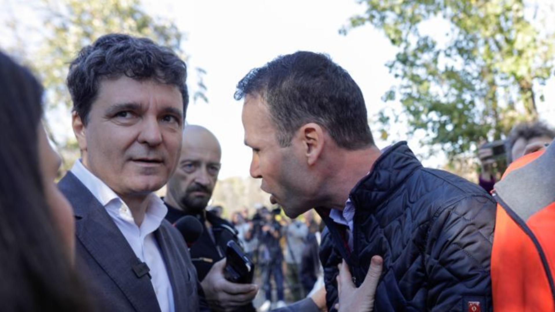 Robert Negoiță a depus plângere împotriva lui Nicușor Dan, la Parchetul General. Scandal cu protestatarul Ceaușescu – VIDEO
