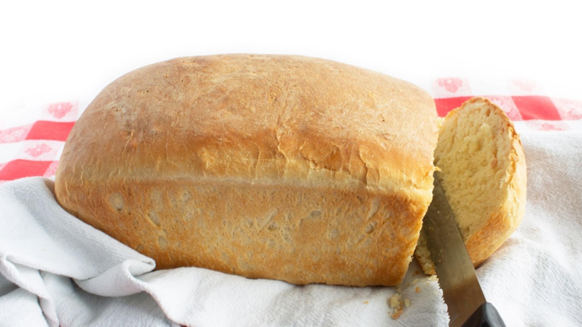 Pâine cu lapte bătut în aluat. Cea mai pufoasă și albă pâine