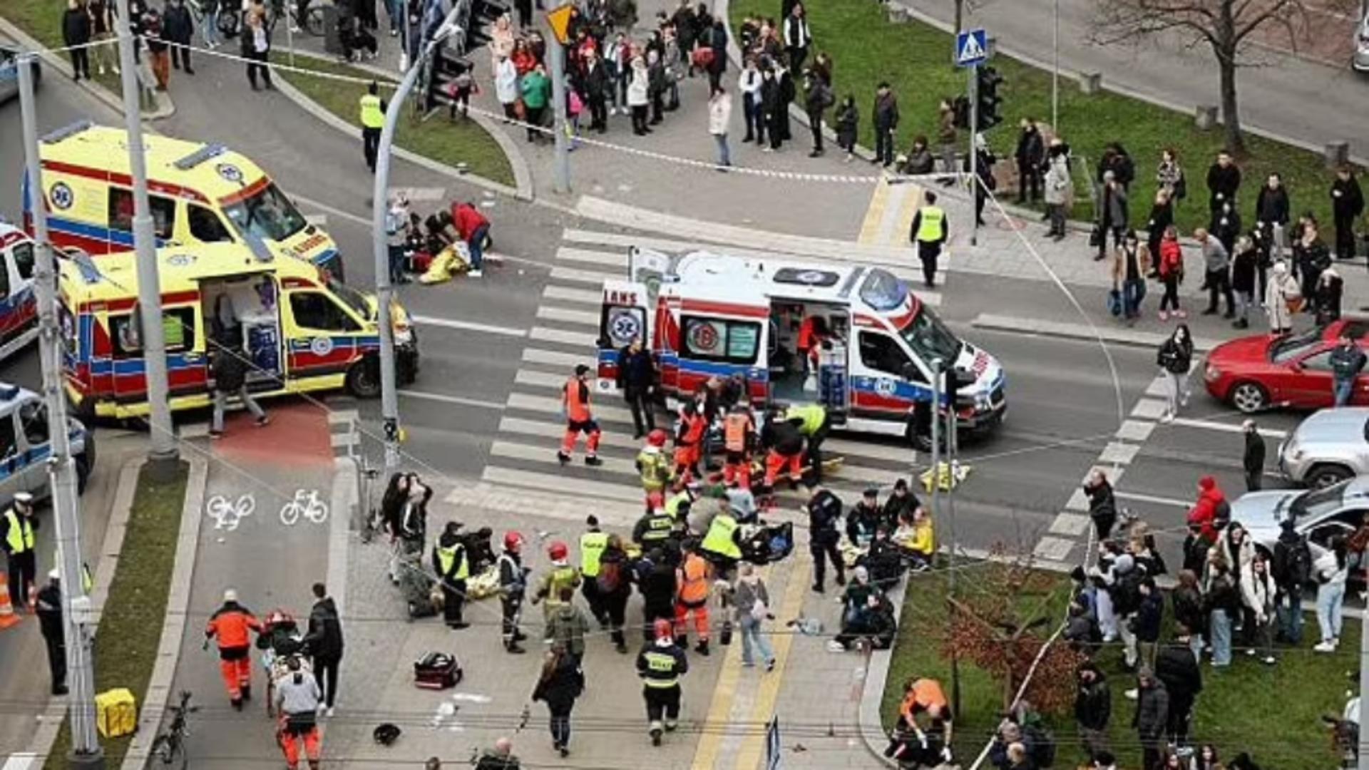 Scene de groază în Polonia, după ce o mașină a intrat în mulțime. 17 răniți, bilanț provizoriu - FOTO+VIDEO