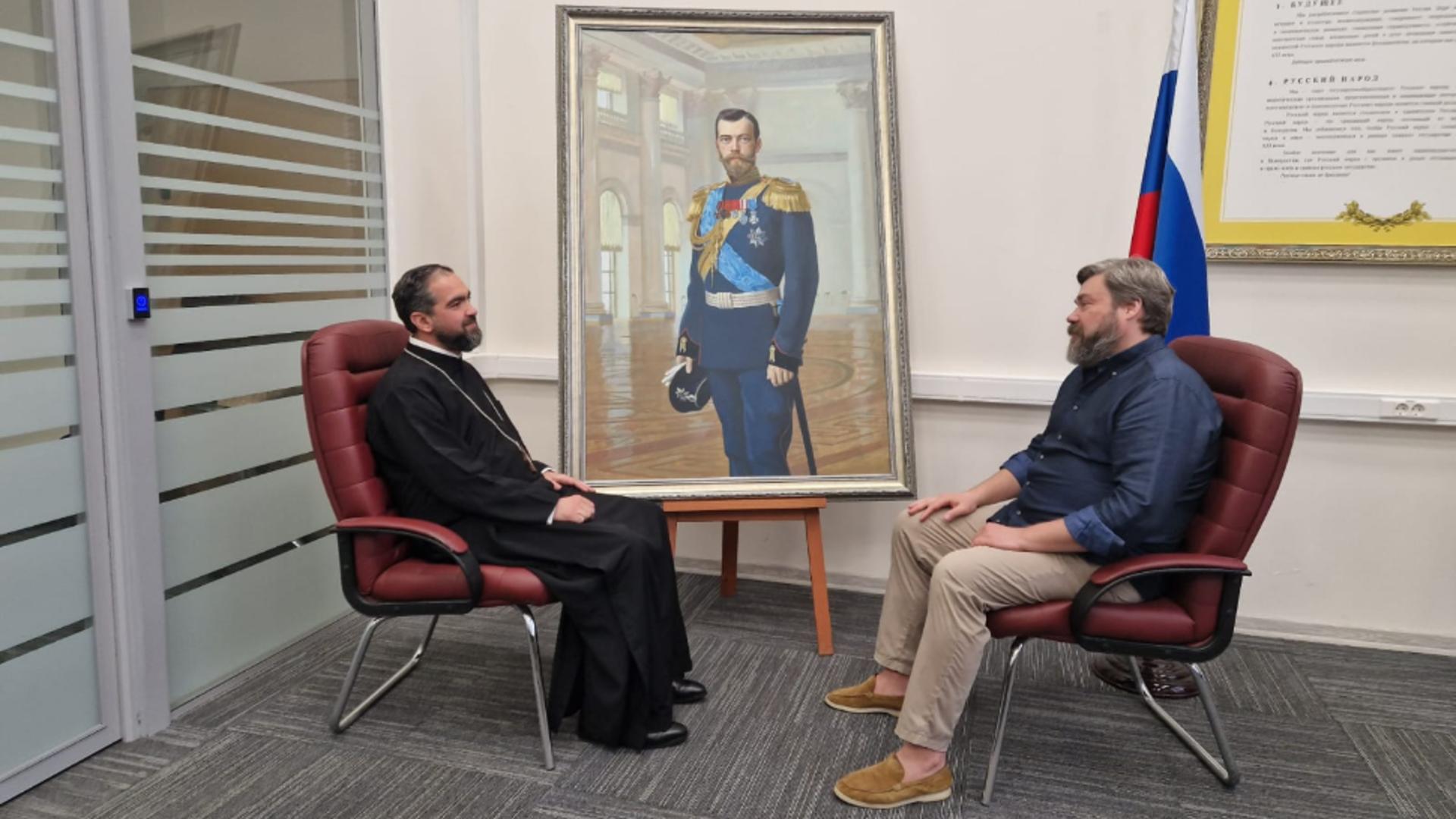 Întâlnirile spectaculoase ale preotului Ciprian Mega la Moscova: fostul președinte Medvedev, filantropul Konstantin Malofeev, președintele Putin