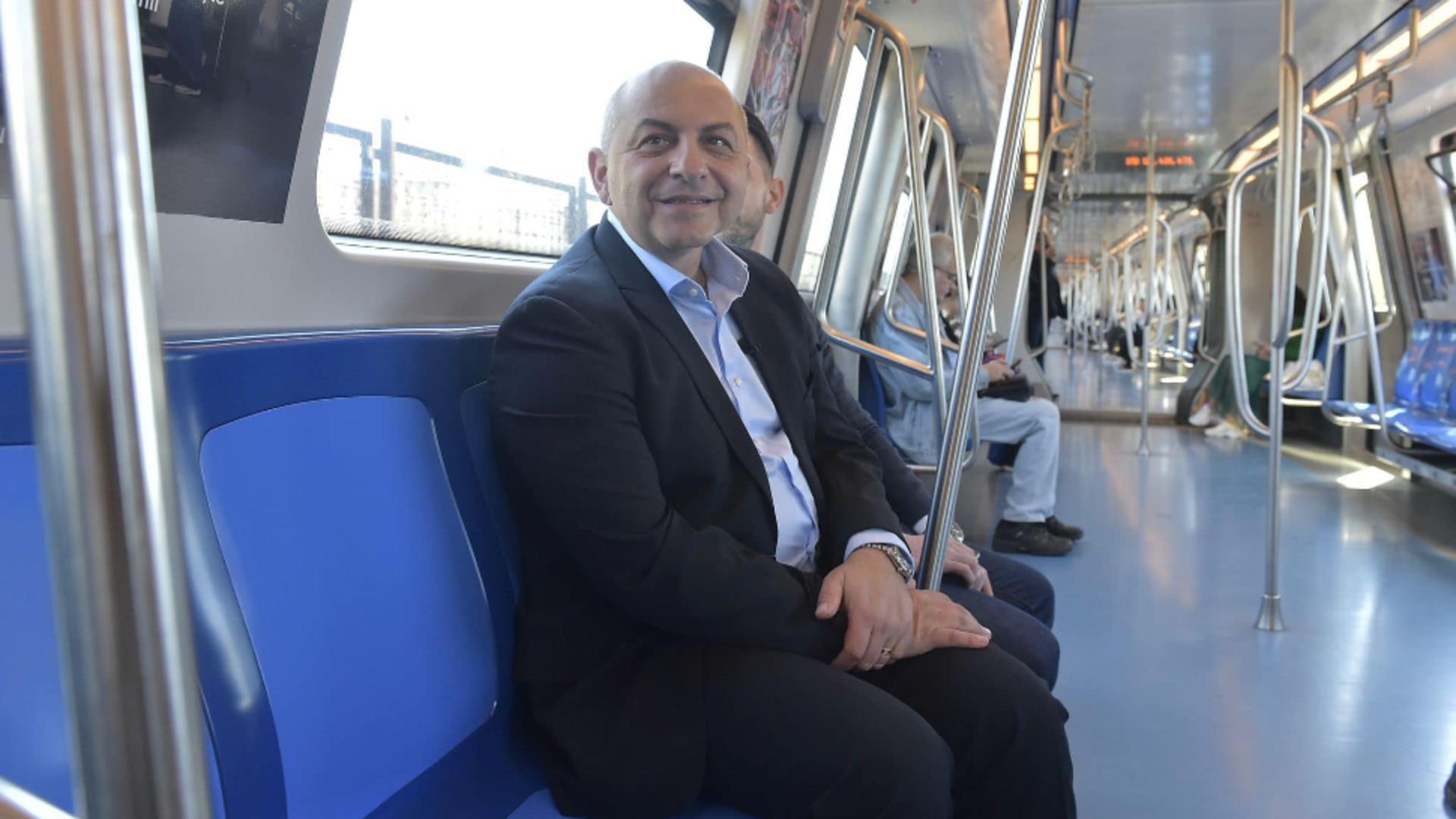 Cătălin Cîrstoiu a făcut o pasiune pentru metrou: „M-am dus și azi!”
