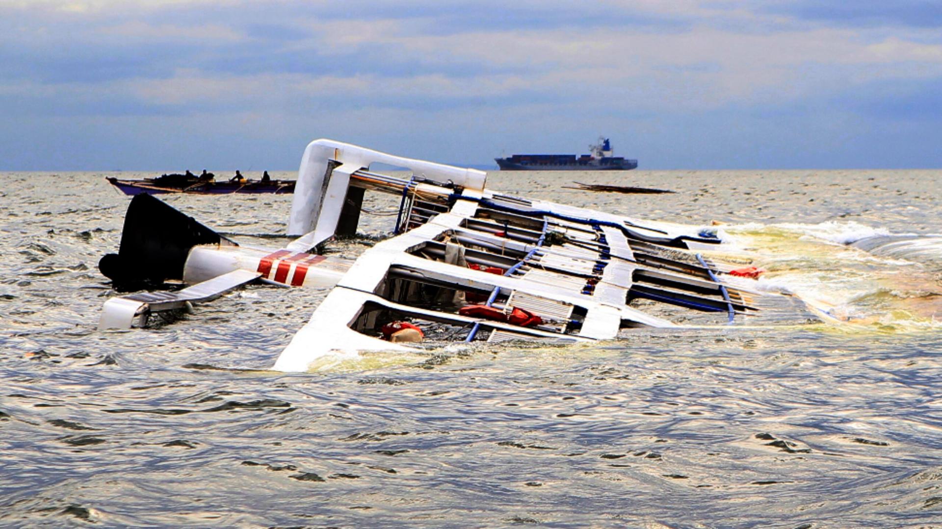 Accident naval foarte grav. Peste 90 de oameni au murit după naufragiul unei ambarcațiuni