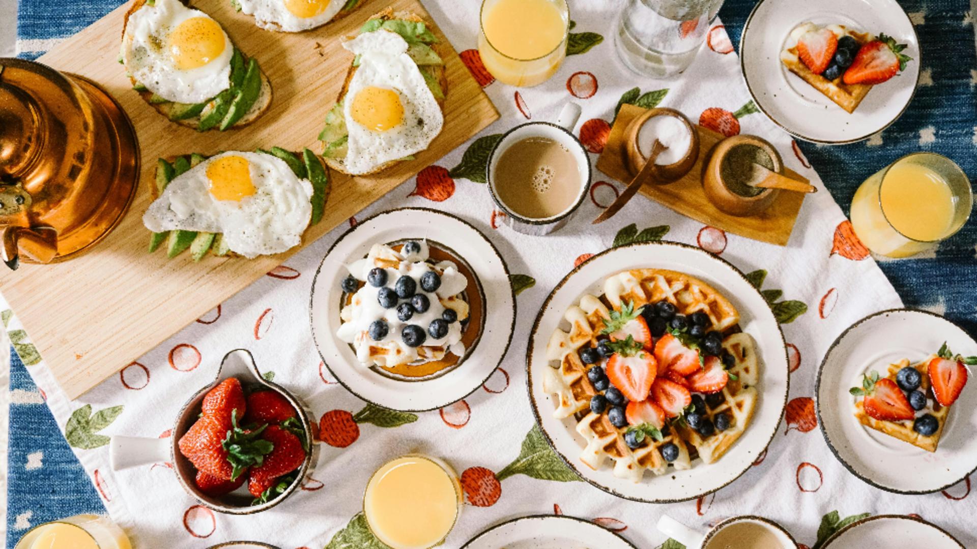 Ce trebuie să mănânci la micul-dejun pentru slăbi rapid și sănătos. Secretul, dezvăluite de un renumit nutriționist
