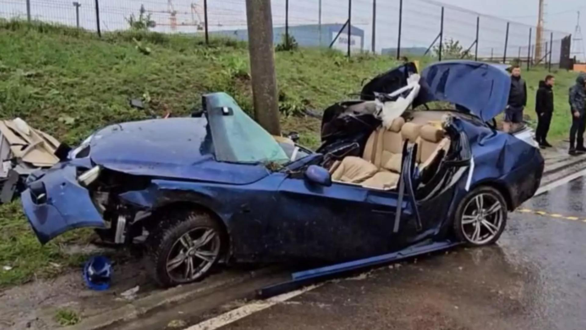 Accidentul de la Mangalia, suprins de camerele de supraveghere: un mort și un rănit grav, cu brațul amputat, după ce s-au răsturnat cu un BMW – VIDEO