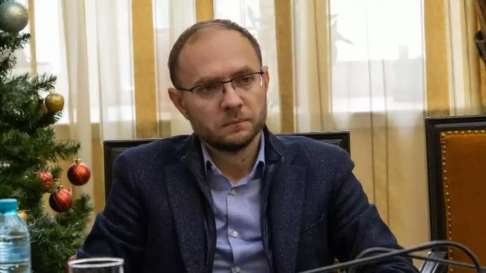 Primarul Botoşaniului, Cosmin Andrei, nu scapă de controlul judiciar