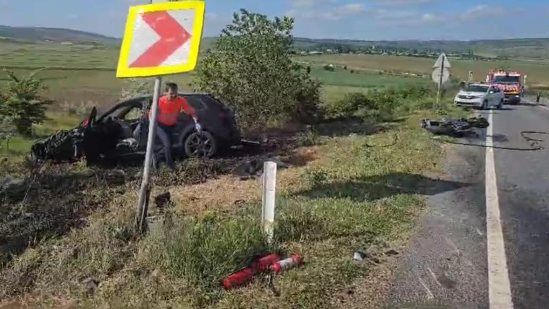 Accident grav pe DN 24, în Vaslui. Un om a murit, iar alte 2 persoane sunt în stare critică VIDEO