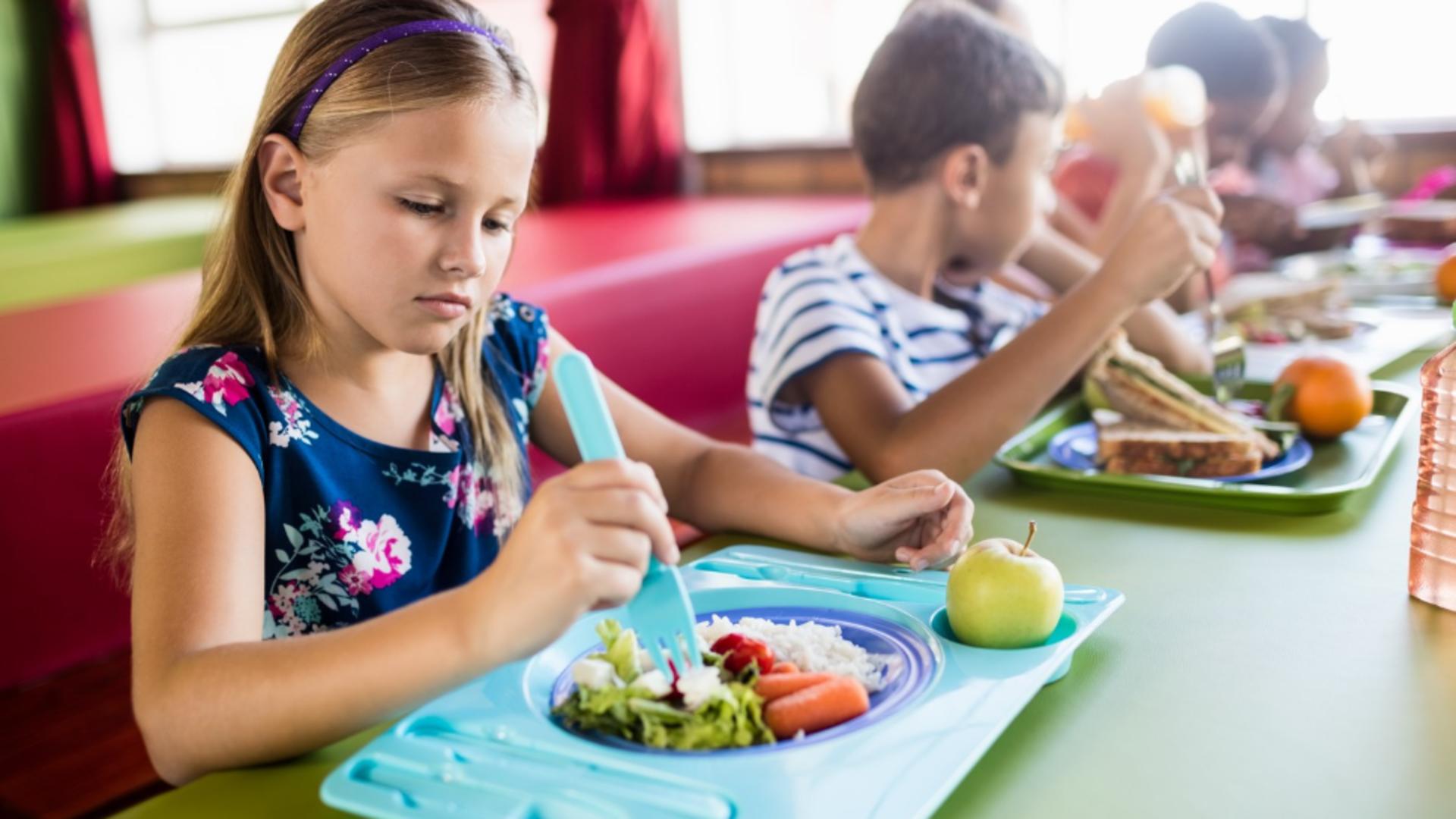 Lipsa poftei de mâncare, o problemă des întâlnită la copii. Foto/Profimedia