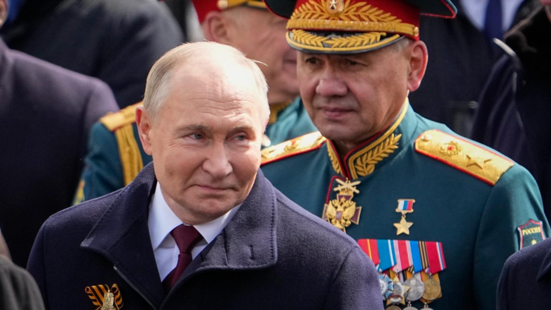  Vladimir Putin l-a exclus pe Serghei Şoigu din noul guvern. Foto: Profimedia