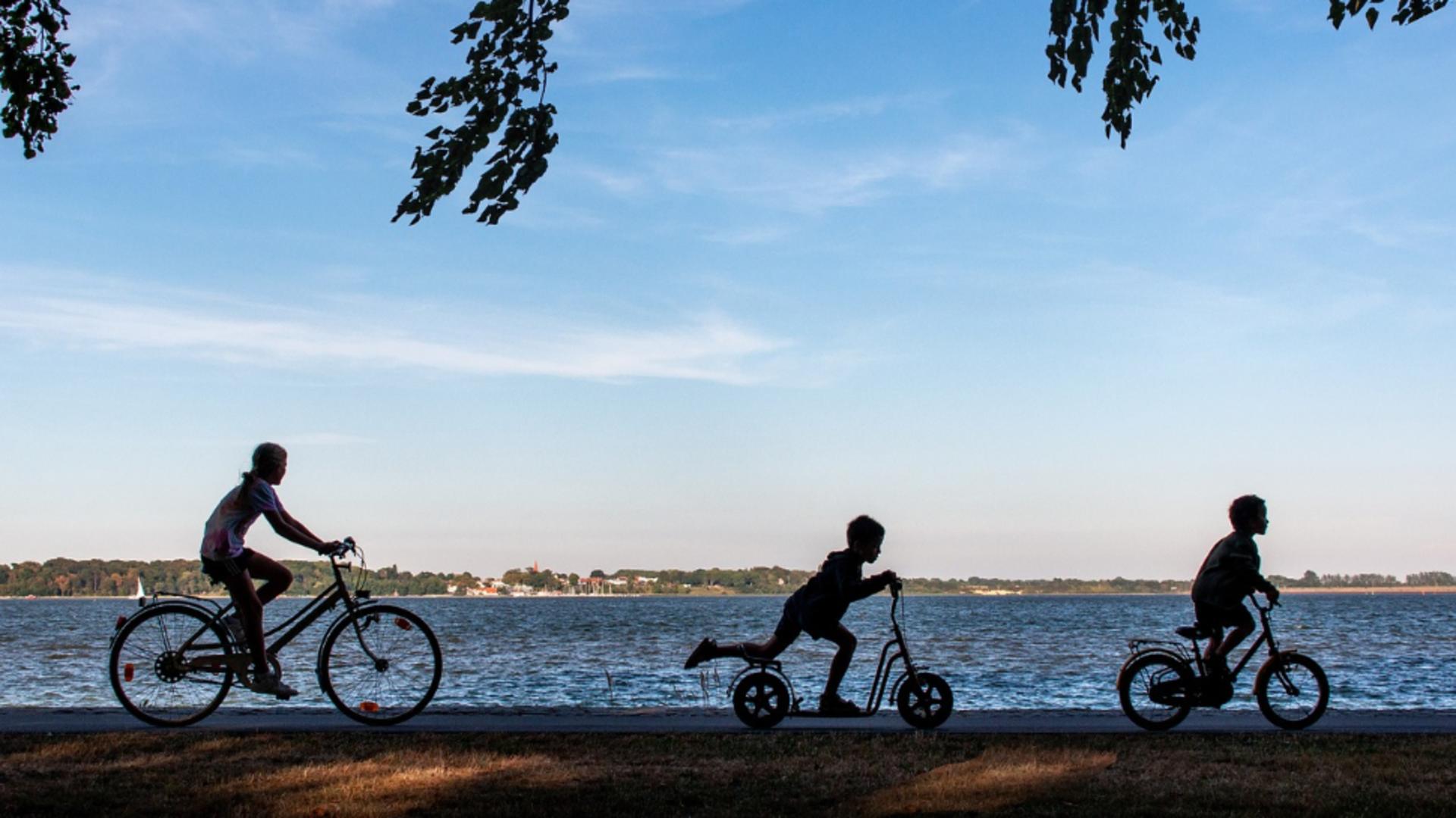 Se dau bani de la stat pentru cine merge cu bicicleta. Fiecare kilometru este plătit