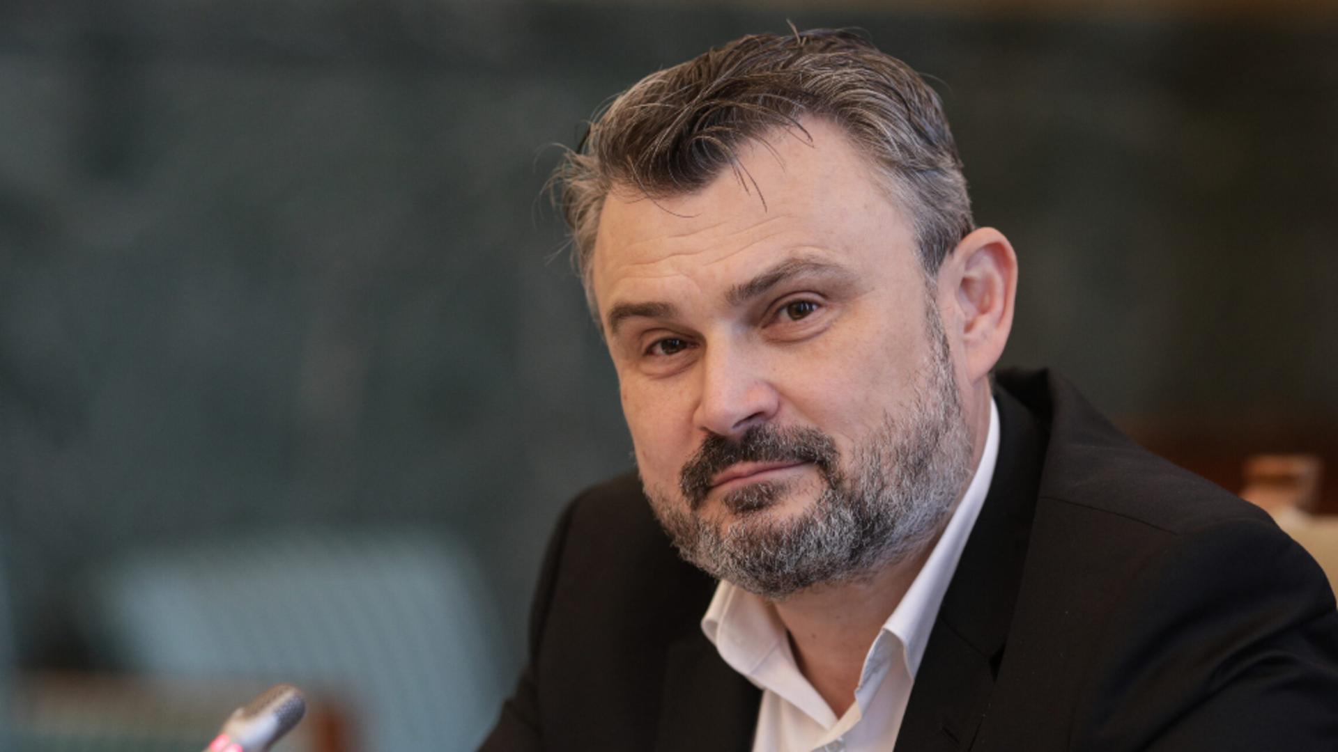 TU DECIZI. Dosar de candidat: Gheorghe Cârciu, „ospătarul cu Bentley de la PSD”, vrea în Parlamentul European