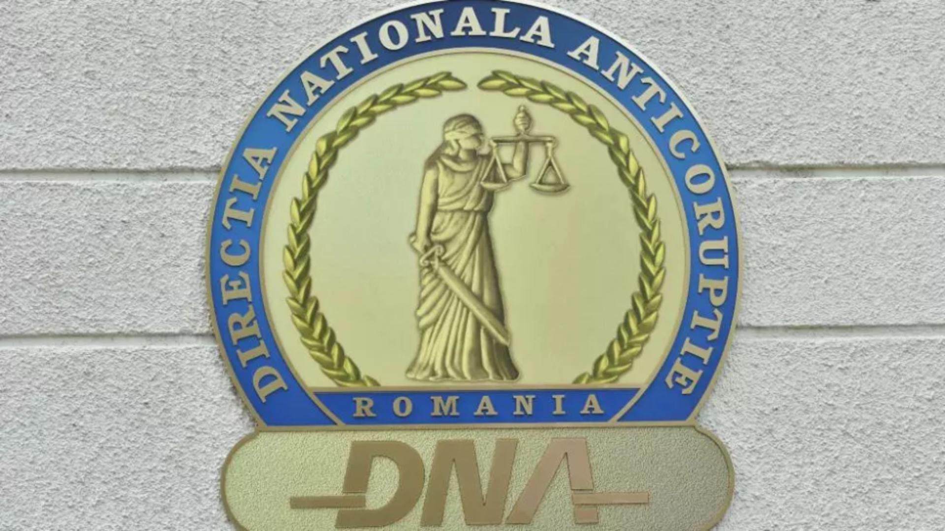 DNA a reținut un consilier de la Finanțe Publice Ploiești pentru trafic de influență.