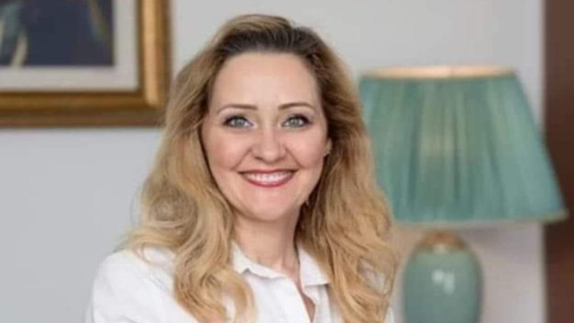 Elena Lasconi spune că nu are nicio legătură cu Serviciile. Cum a obținut creditele de la bănci