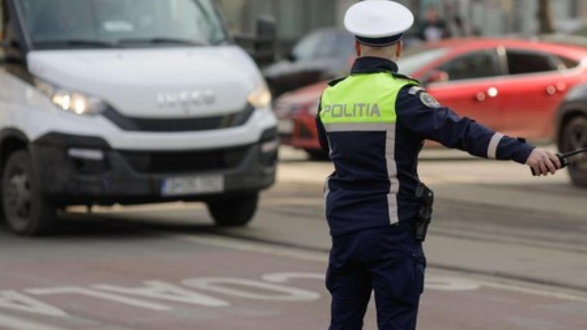 Situaţiile în care poliţistul e obligat să testeze şoferii, instituite oficial de o nouă lege. Foto: Profimedia
