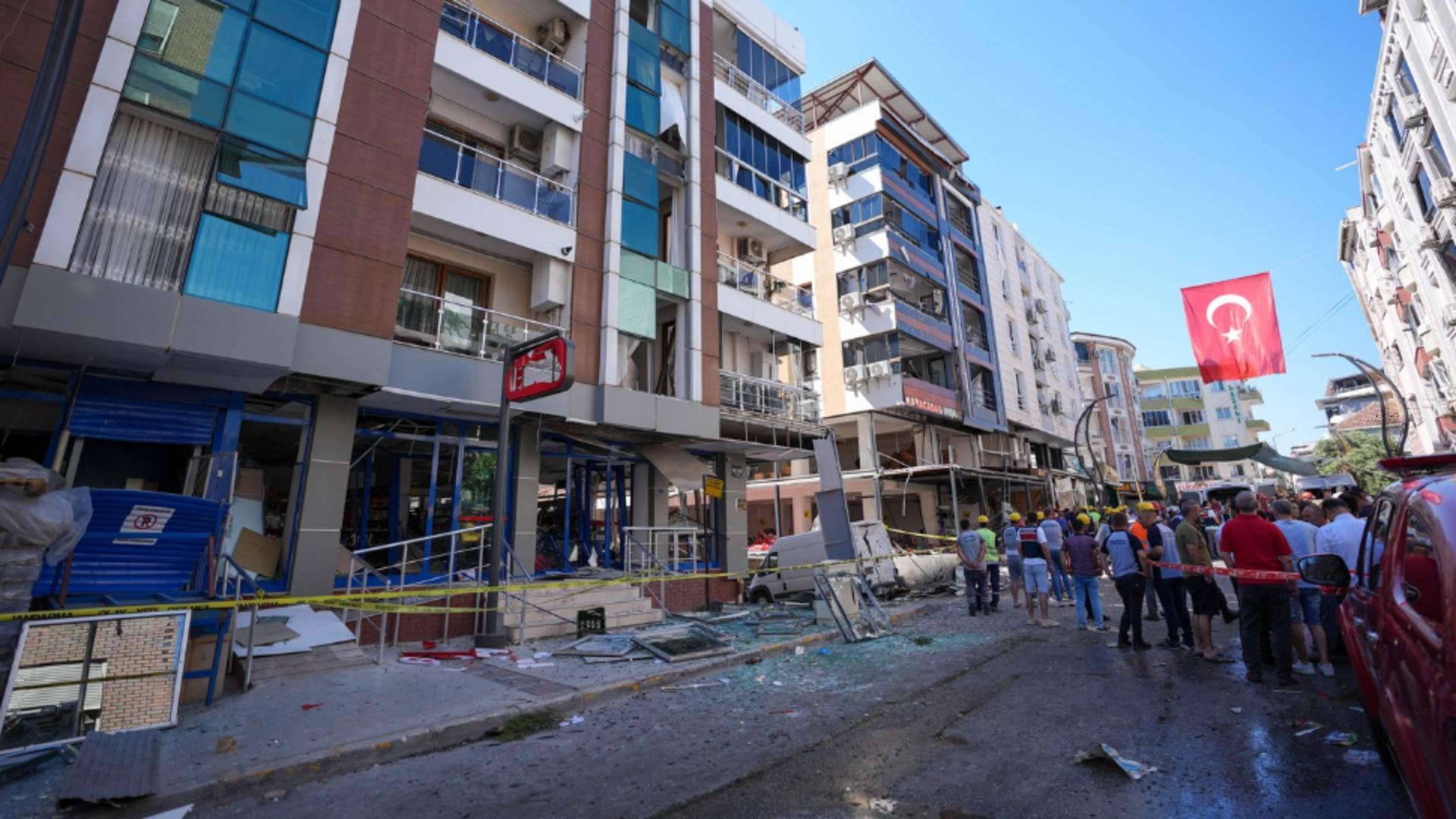 Explozie devastatoare într-un restaurant din vestul Turciei: cel puţin 4 morţi şi 20 de răniţi/ Profimedia