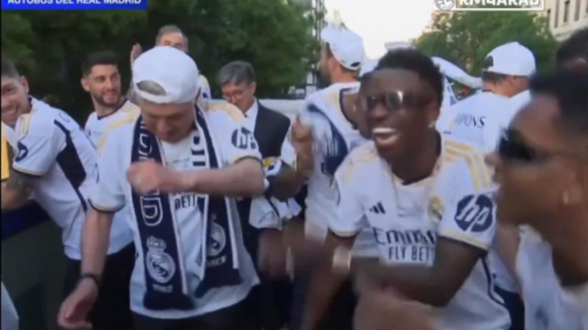 Echipa Real Madrid a dansat după o melodie românească în timpul „paradei victoriei”. Foto: X